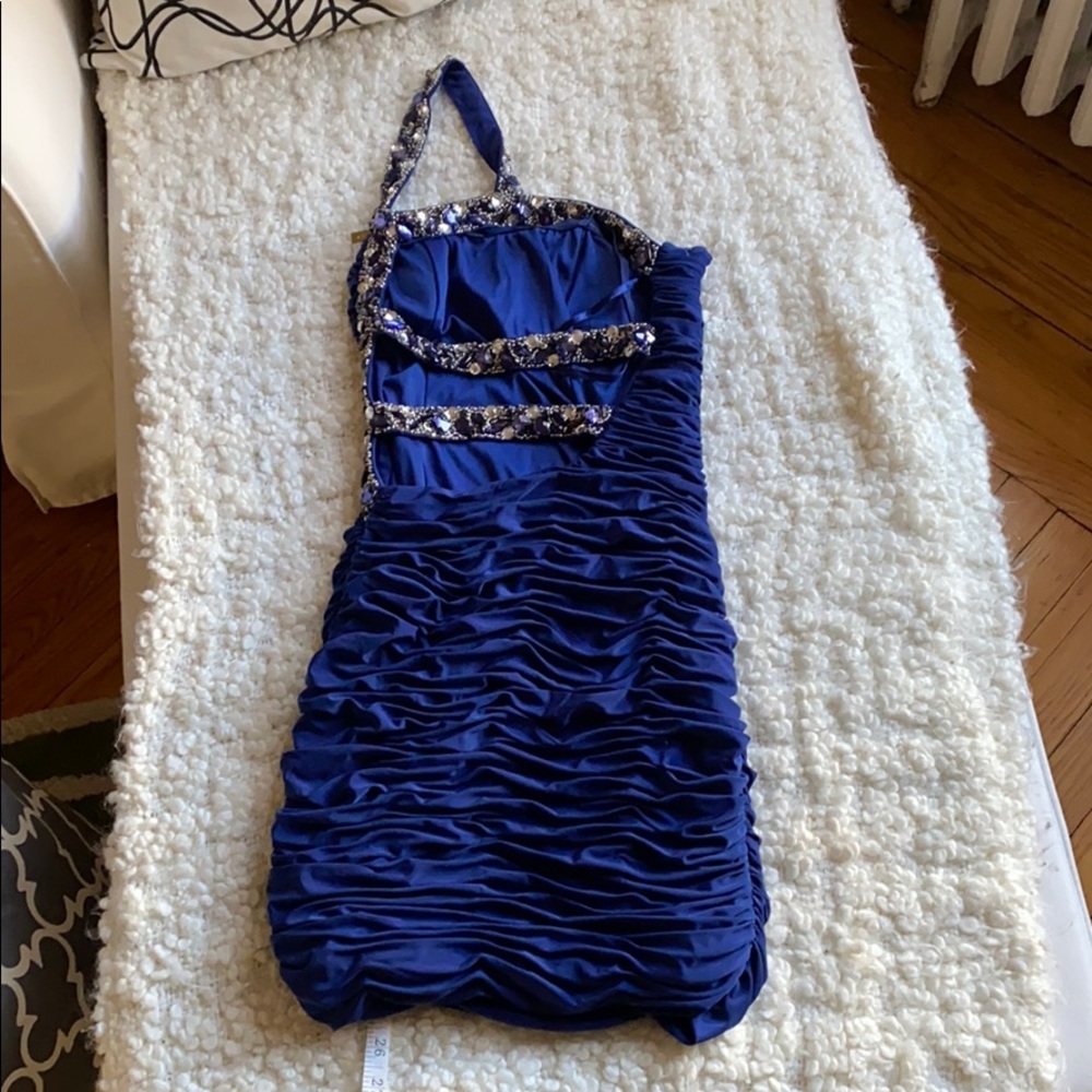 PERFECT DRESS FOR SPECIAL OCCASIONS! - Picture 2 of 2